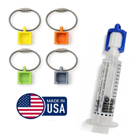 Compact syringe clip holder for compatible small syringes