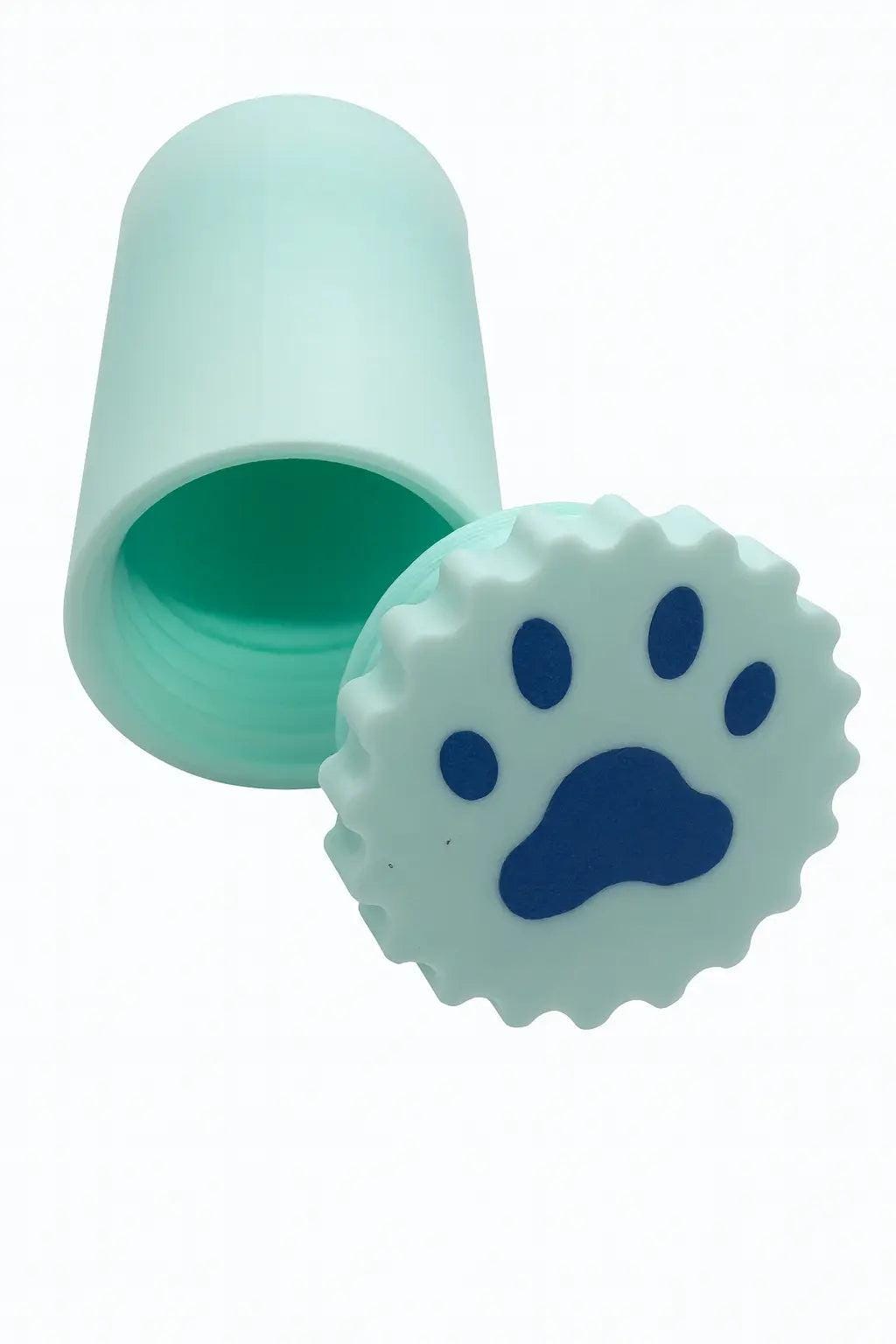 Travel Pet Snack Container with Paw Print Lid – Portable Dog & Cat Treat Holder.