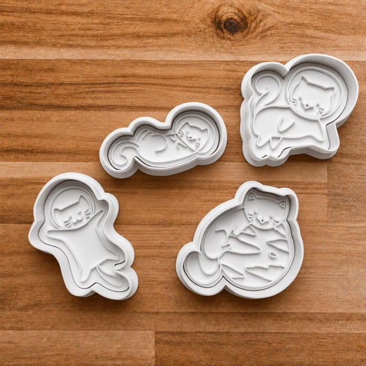 Space Cat Polymer Clay Cutter ~ Kitten Astronaut Cookie Cutters ~ Astronomy Cat ~ Cats Rule the World ~ Gifts for Cat.